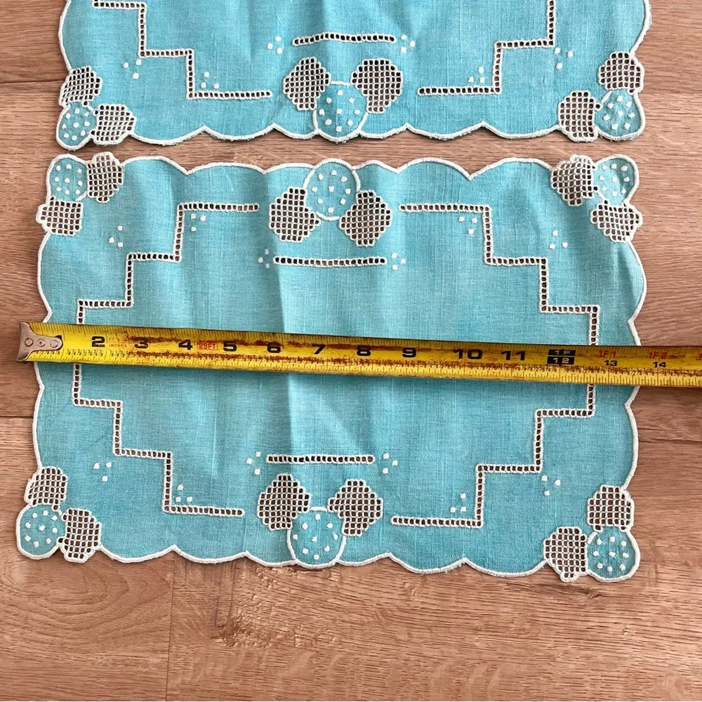Crochet Embroidered‎ Blue Linen Placemats Table Cloth Set Of 2 - 9.25” X 13.75”